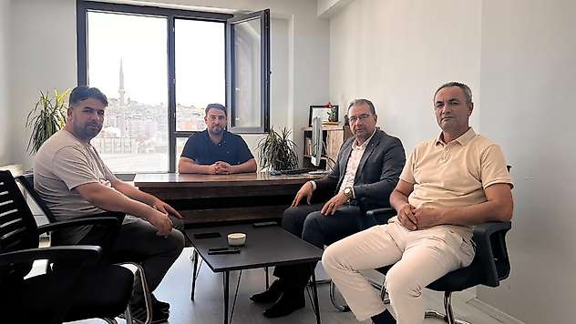 Siirt'te Yenilenen Şehit Mezarlıkları İçin Özalp'tan Teşekkür