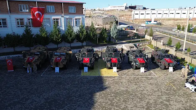 Siirt'te yerli malı haftasında yerli ve milli savunma sanayi ürünleri öğrencilere tanıtıldı