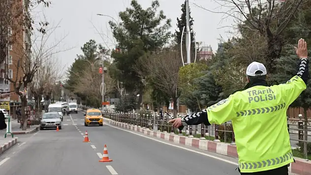 Siirt'te Yılbaşı Öncesi Kritik Açıklama: 2 Bin 472 Personel Görevde