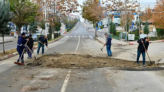 Siirt'te Yol Bakım Seferberliği: Altyapı Sonrası Bozulan Yollar Yenileniyor