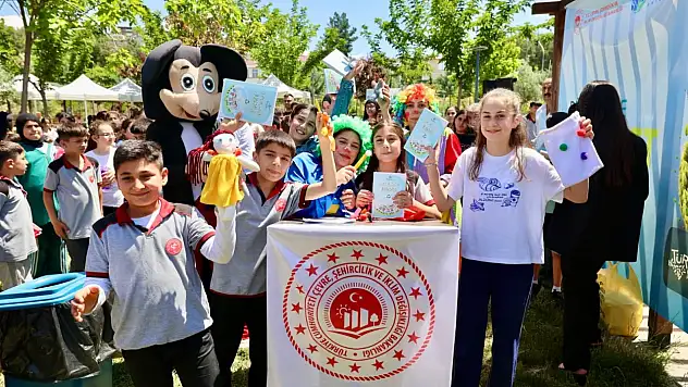 Siirt'te Yüzlerce Kişi Çevre İçin Bir Araya Geldi
