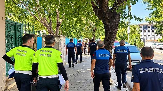 Siirt'te Zabıta Denetimlerinde 450 İş Yeri Kontrol Edildi 3 İş Yerine Ceza Uygulandı
