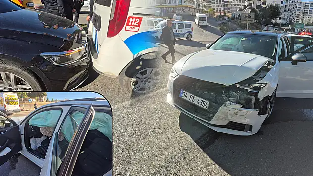 Siirt'te Zincirleme Kaza: Polis Aracının da Aralarında Olduğu Üç Araç Çarpıştı
