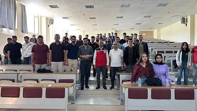 Siirt'te Ziraat Fakültesi Öğrencilerine Kariyer Sunumu Yapıldı