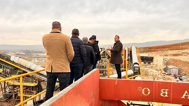 Siirt'teki asfalt tesisi bölgeye örnek oldu
