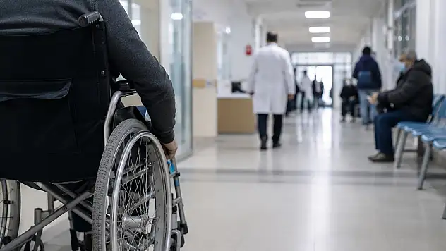 Siirt'teki Rehabilitasyon Merkezlerinden Hastane Rapor Sürecine Tepki: 'Hastalar Bir Yıla Varan Mağduriyet Yaşıyor'