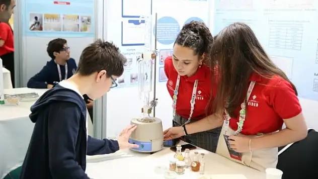 Siirt'ten TÜBİTAK 2204-A'da Bölge Sergisine 6 Proje Davet Edildi