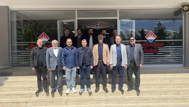 Siirt Ticaret ve Sanayi Odası Başkanı Güven Kuzu, Bahçeşehir Koleji'ni Ziyaret Etti