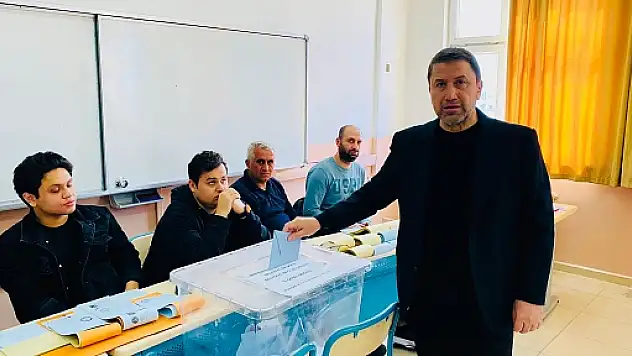 Siirt TSO Başkanı Güven Kuzu, Oyunu Kullandı