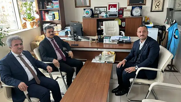 ŞINDAK VE ERDEMCİ'DEN BAŞKAN YARDIMCISI ÖZEKİNCİ'YE HAYIRLI OLSUN ZİYARETİ