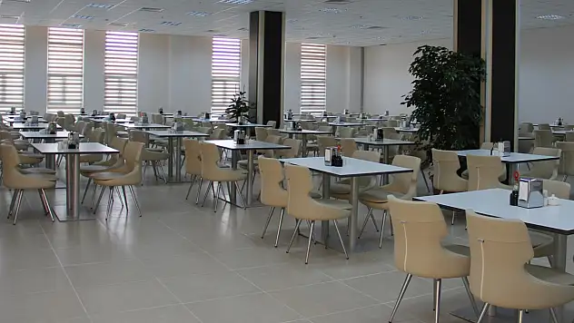 Siirt Üniversitesi Aylık Yemek Listesi 2025 - Siirt Üniversitesi Eylül Ayı Yemek Listesi – Öğrenciler İçin Eylül Ayı Günlük Menü Detayları