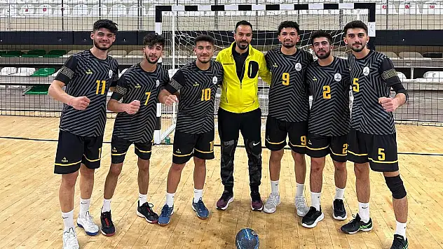 Siirt Üniversitesi Hentbol Takımından Büyük Başarı