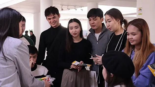 Siirt Üniversitesi Kazakistan'da Düzenlenen Uluslararası Eğitim Fuarına Katıldı