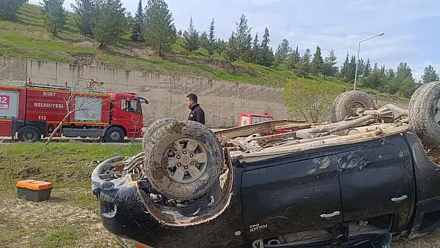 Siirt Üniversitesi Kezer Yerleşkesi'nde kaza: Araç takla attı, 1 kişi yaralandı
