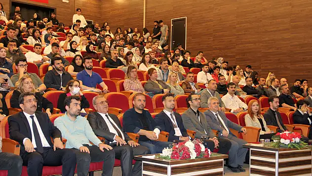 Siirt Üniversitesi'nde AB Projeleri Bilgilendirme Toplantısı Düzenlendi