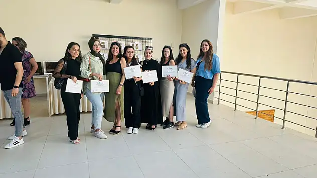 Siirt Üniversitesi'nde GSTF ve Tasarım MYO İşbirliğiyle Parametrik Duvar Çalıştayı Gerçekleştirildi