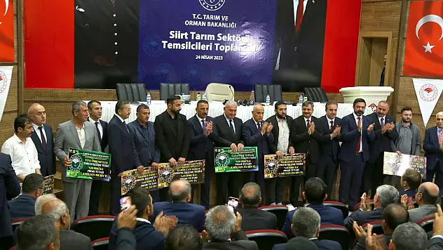 SİİRT ÜNİVERSİTESİNDE TARIM VE HAYVANCILIK DEĞERLENDİRME TOPLANTISI DÜZENLENDİ