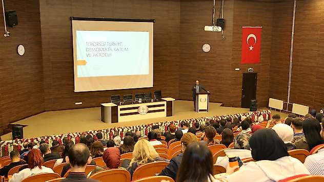 Siirt Üniversitesinde 'Terörsüz Türkiye' Konferansı Düzenlendi