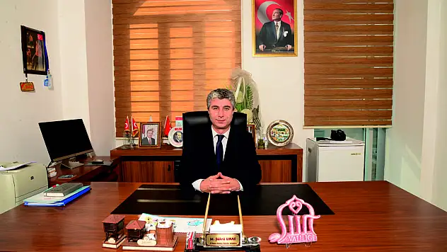 Siirt Valiliği Basın Müdürü M.Şükrü Uras'ın Kutlama Mesajı: Nice Yıllara Koca Çınar