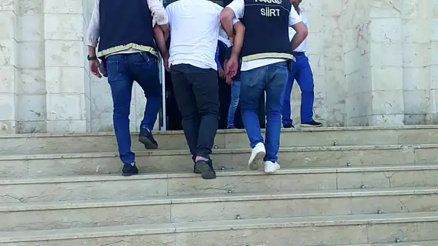 Siirt Valiliği'nden Huzur ve Güvenlik Operasyonu: Firari Suçlu Yakalandı