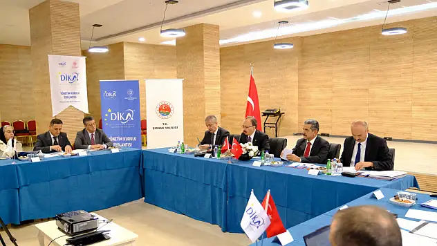 Siirt Valisi Kızılkaya Başkanlığında Dicle Kalkınma Ajansı Yönetim Kurulu Toplantısı Gerçekleşti