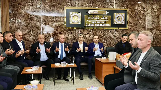 Siirt Valisi Kızılkaya'dan MHP İl Başkanı Cengizhan Tükenmez'in Ailesine Taziye Ziyareti
