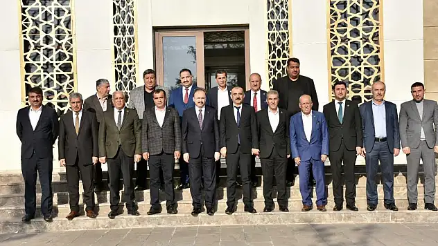 Siirt Valisi Kızılkaya, İlimiz Genelinde Yürütülen Yatırımları ve Çalışmaları Değerlendirdi