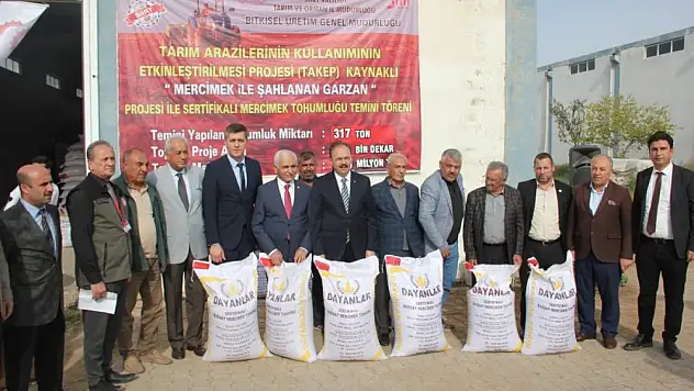 Siirt Valisi Kızılkaya, Kurtalan'da Çiftçilere Mercimek Tohumu Dağıttı