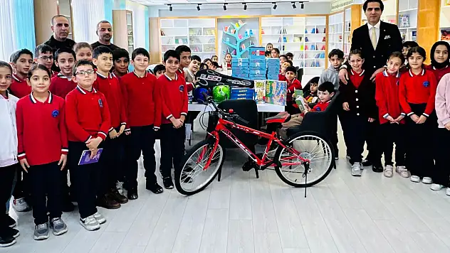 Siirt Yağmurtepe İlkokulu'nda Kitap Okuma Heyecanı: Öğrenciler Hediyeler İçin Yarışacak