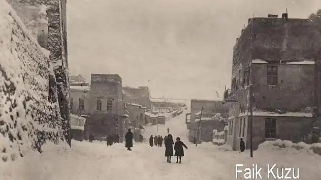 Siirt'in 1900'lü Yıllarına Faik Kuzu İle Yolculuk