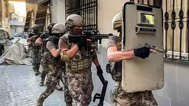 Siirt'in de Aralarında Bulunduğu İllerde Silah Operasyonu