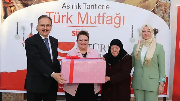 Siirt'in Yöresel Lezzetlerinin Tanıtıldığı 'Yöresel Yemek Fuarı' Sona Erdi
