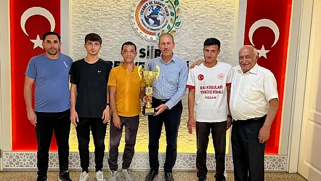 Siirtli Dağ Koşuları Sporcularından STSO'na Ziyaret