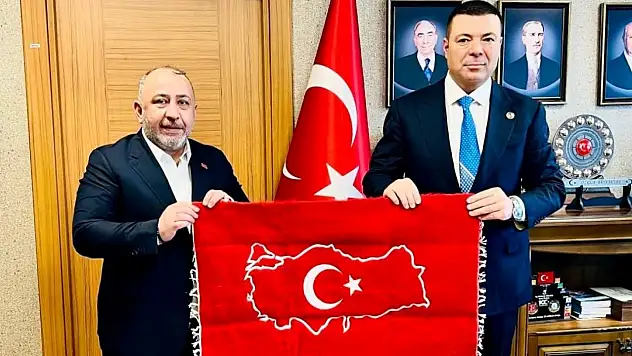 Siirtli Onursal Başkan Seyithan Solmaz'dan MHP Genel Başkan Yardımcısı Özgür Bayraktar'a Ziyaret