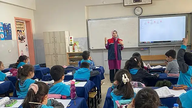 Siirtli öğrencilere hayati eğitim: Güvenilir gıda ve israfla mücadele anlatıldı