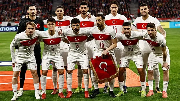 Siirtli Öğretmenden A Milli Takım'a Marş