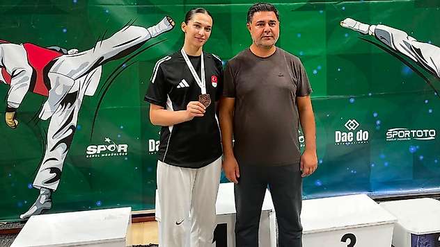 Siirtli Taekwondocu Emriye Yetek Türkiye Üçüncüsü Oldu
