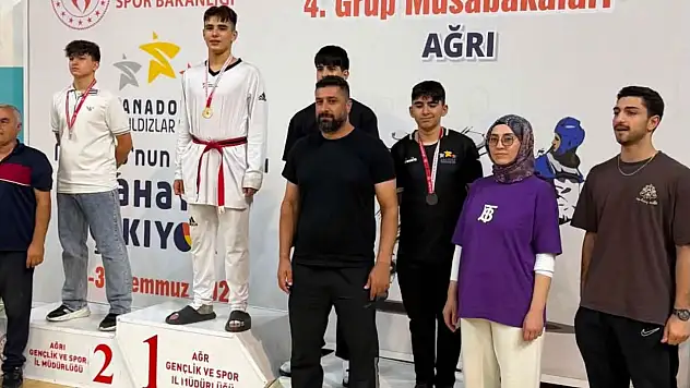 Siirtli Tekvandocu Ulaş Gezmiş Elçiçek'ten Ağrı'da Bronz Madalya
