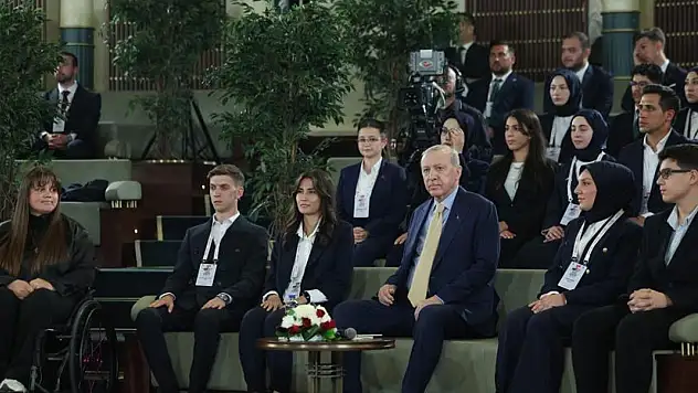 Siirtli Temsilci Gençler Cumhurbaşkanı Erdoğan İle Bir Araya Geldi