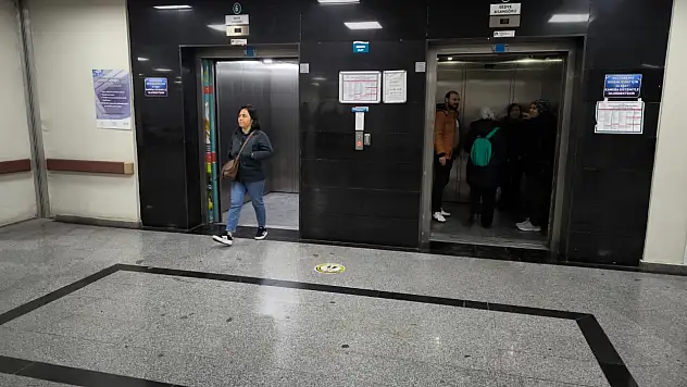 Siirtli Vatandaşa Müjde: Hastane Asansörleri Yeniden Açıldı