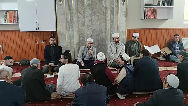 SİİRTLİLER KADİR GECESİ'NDE CAMİLERE AKIN ETTİ