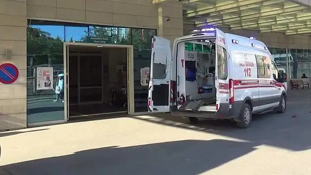 Siirt'te 15 Yaşındaki Çocuk Bıçaklandı