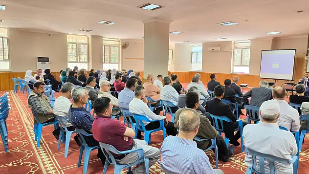 Siirt'te 2024 Yılı Hac Eğitim Semineri Yapıldı