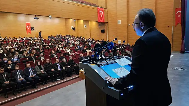 Siirt'te 6 Şubat Deprem Şehitleri Anıldı