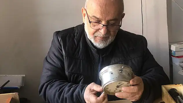 Siirt'te 60 Yıldır Zamanı Onaran Usta! 