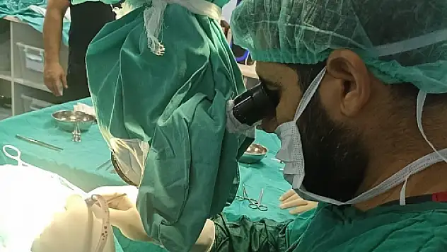 Siirt'te 8 Yıldır Kulak Ağrısı Çeken Çocuk Hasta Ameliyatla Sağlığına Kavuştu