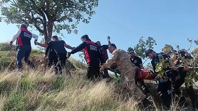 Siirt'te Ayağını Çapa Makinesine Kaptıran Adam Ağır Şekilde Yaralandı