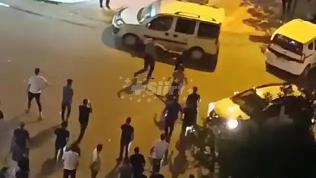 Siirt'te Bekçiler ve Vatandaşlar Arasında Silah Çekme Tartışması!