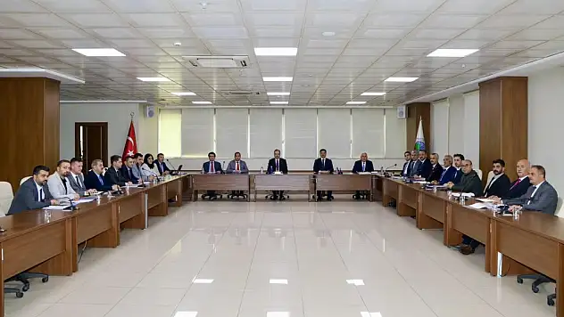 Siirt'te Belediye Hizmetleri Değerlendirildi