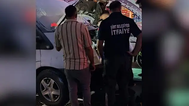 Siirt'te Bir Araç Alev Aldı!